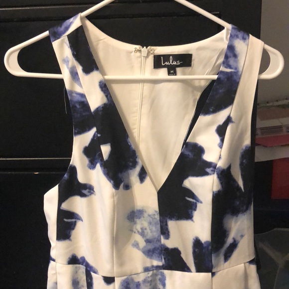 Lulu’s size M dress - Picture 2 of 2